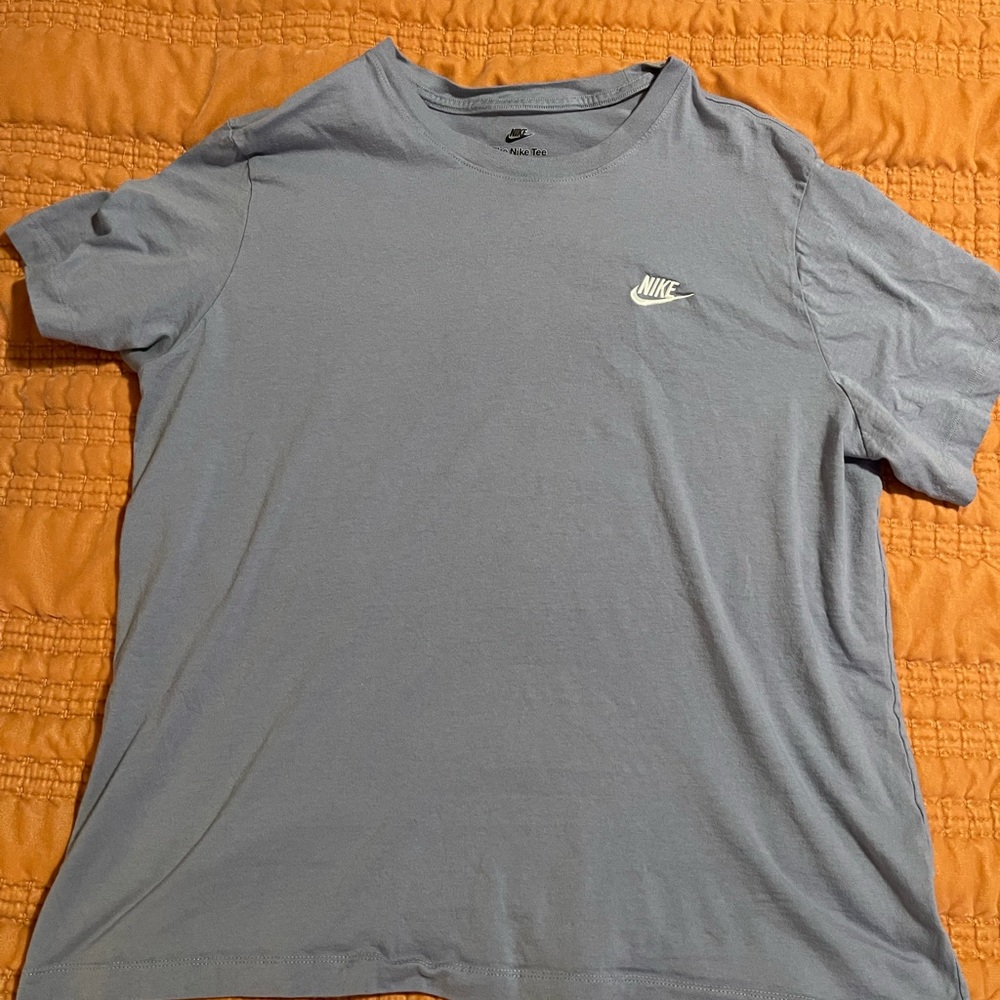 Nike tee XL